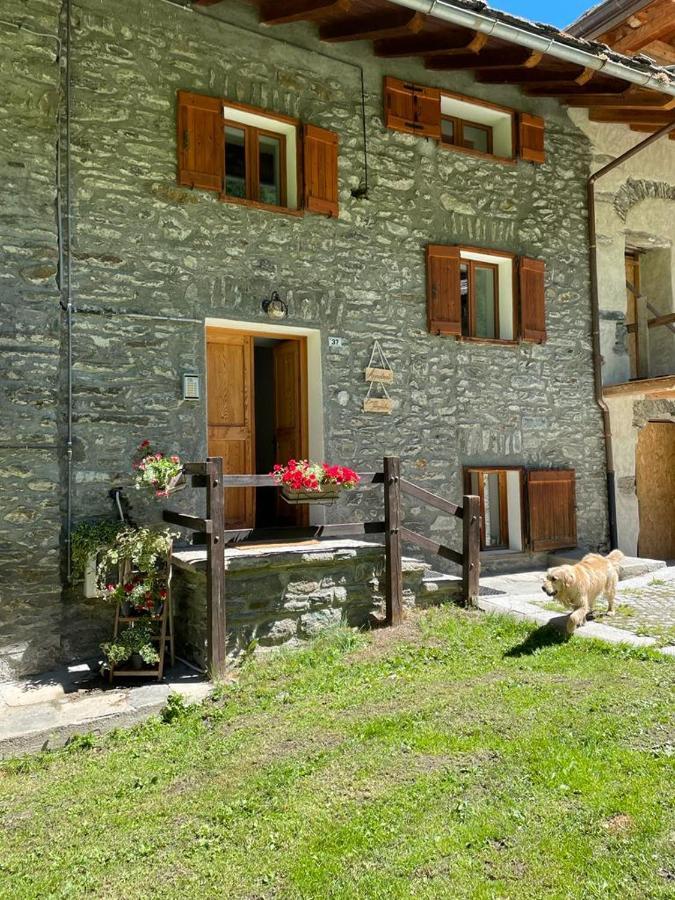 Apartament Bouque Georgeoline Rhêmes-Notre-Dame Zewnętrze zdjęcie